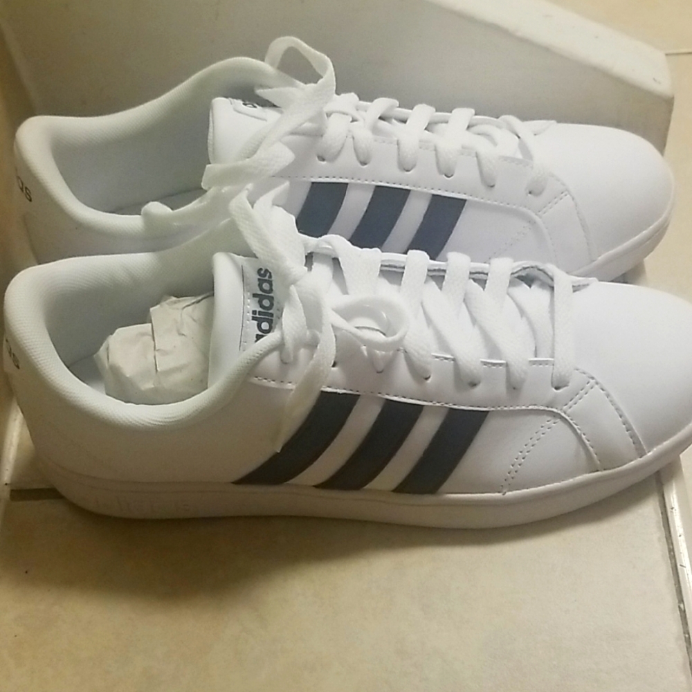 Adidas neo